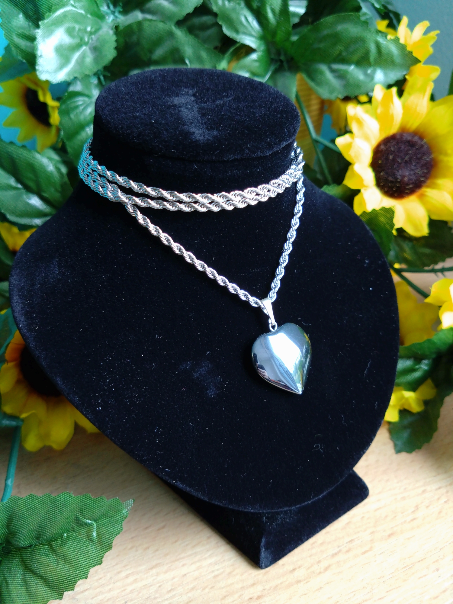 Oceľová retiazka so srdiečkom